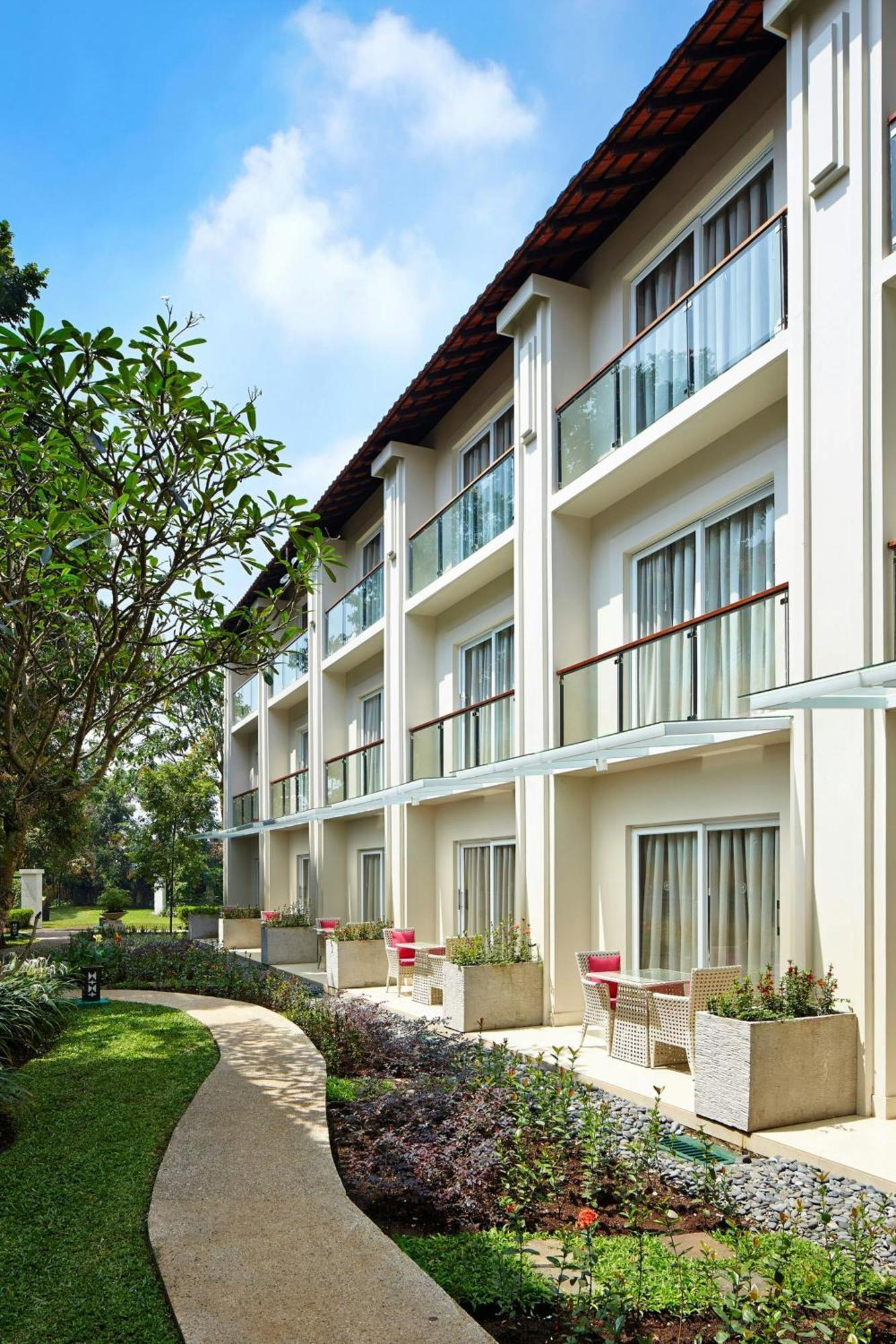 Sheraton Bandung Hotel&Towers Exterior foto