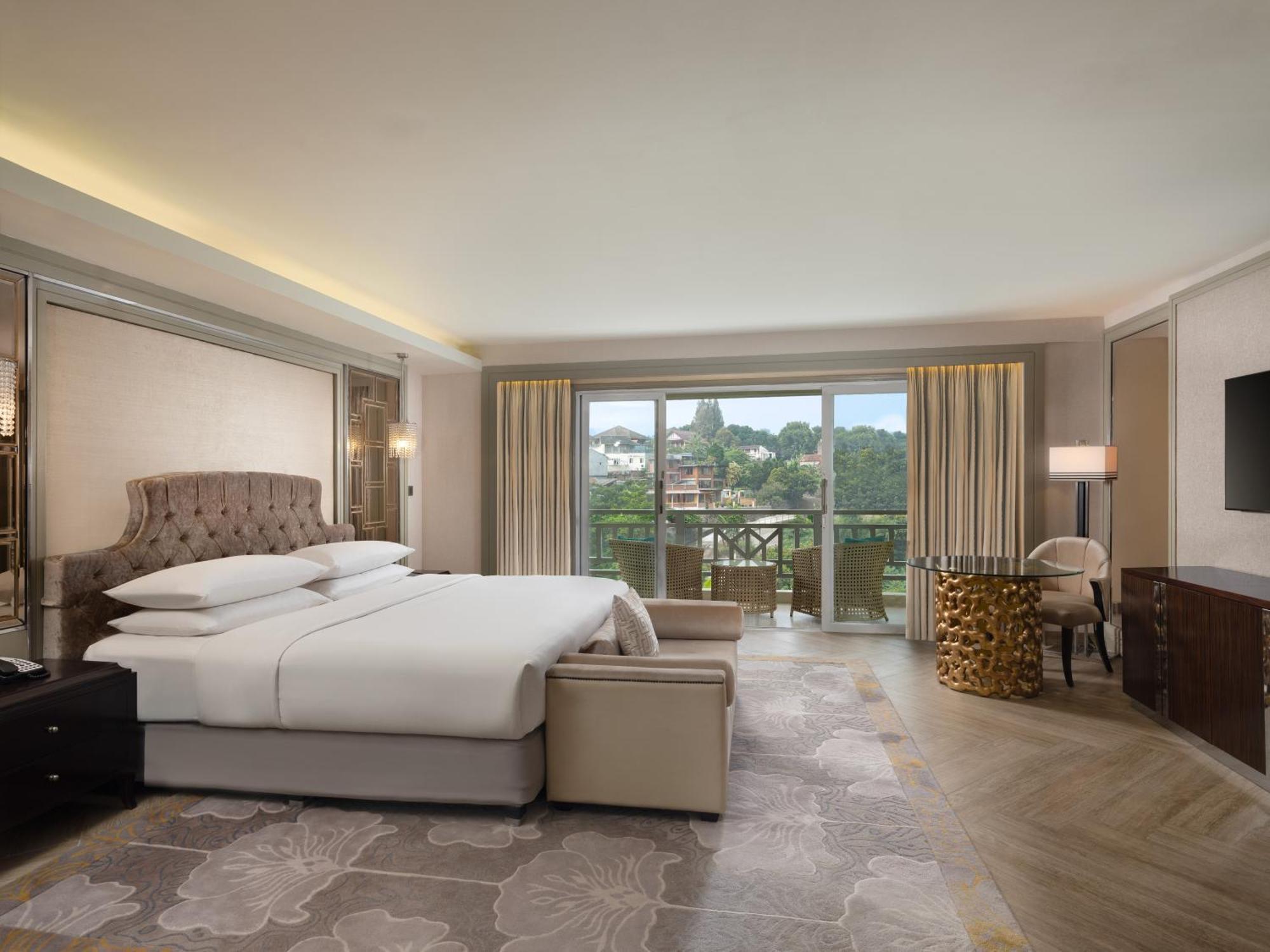 Sheraton Bandung Hotel&Towers Exterior foto