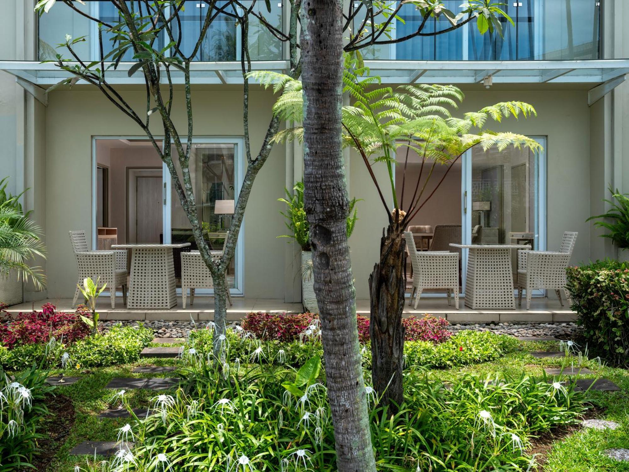 Sheraton Bandung Hotel&Towers Exterior foto
